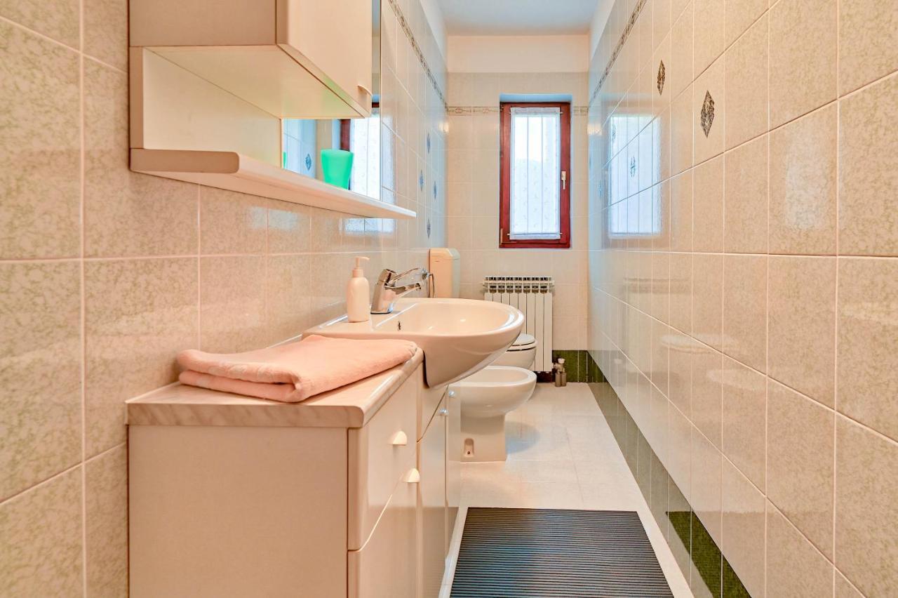 Iby Apartment Pula Buitenkant foto